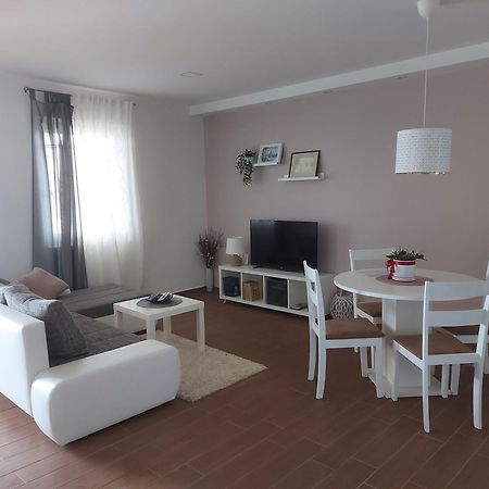 Apartman Lorna Turanj Dış mekan fotoğraf