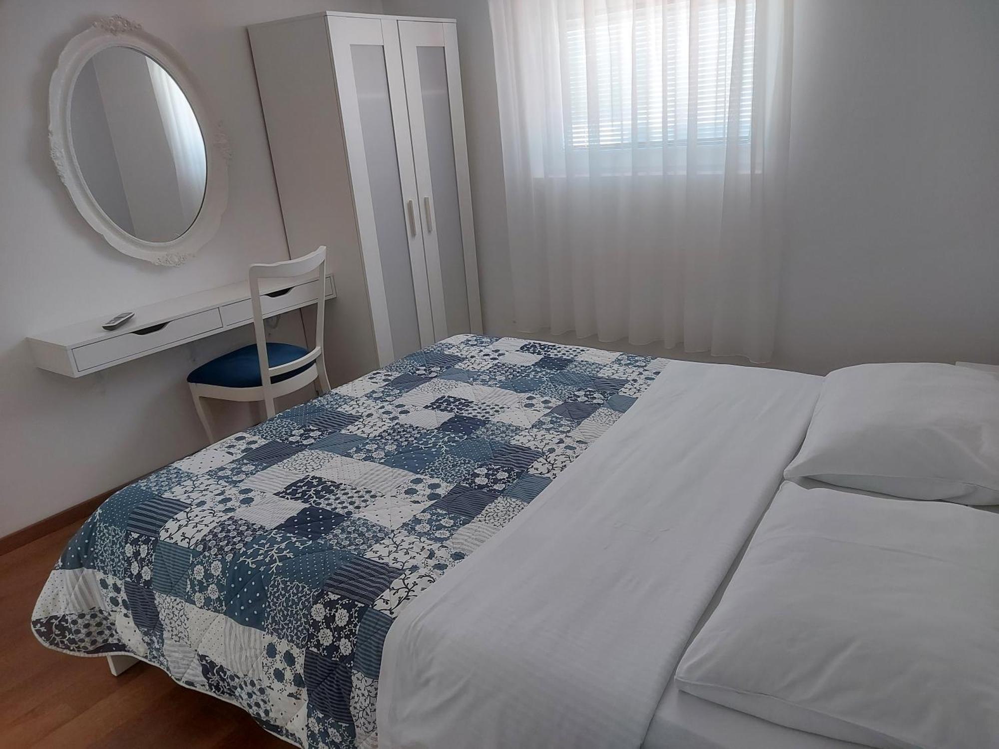 Apartman Lorna Turanj Dış mekan fotoğraf