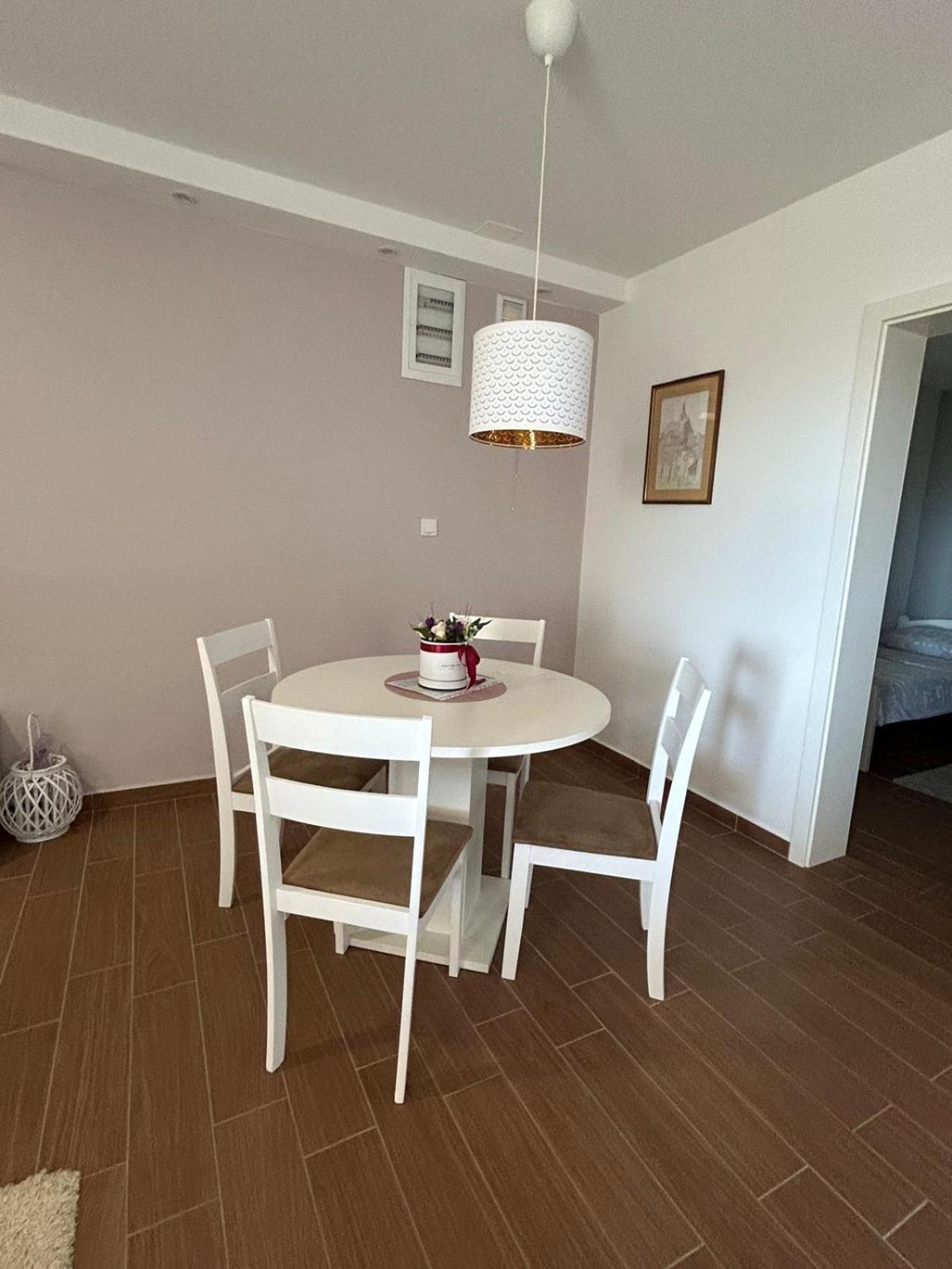 Apartman Lorna Turanj Dış mekan fotoğraf