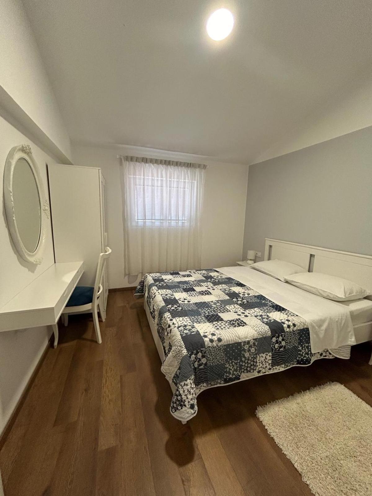 Apartman Lorna Turanj Dış mekan fotoğraf
