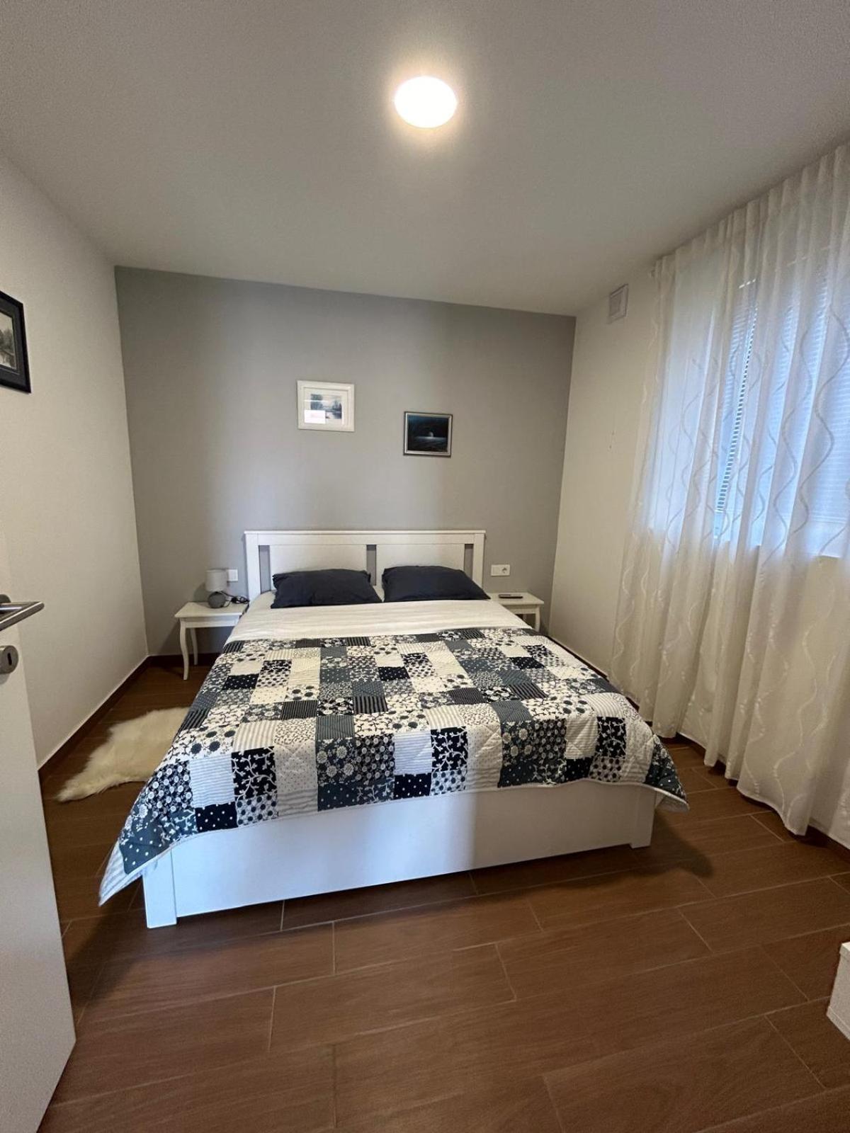 Apartman Lorna Turanj Dış mekan fotoğraf
