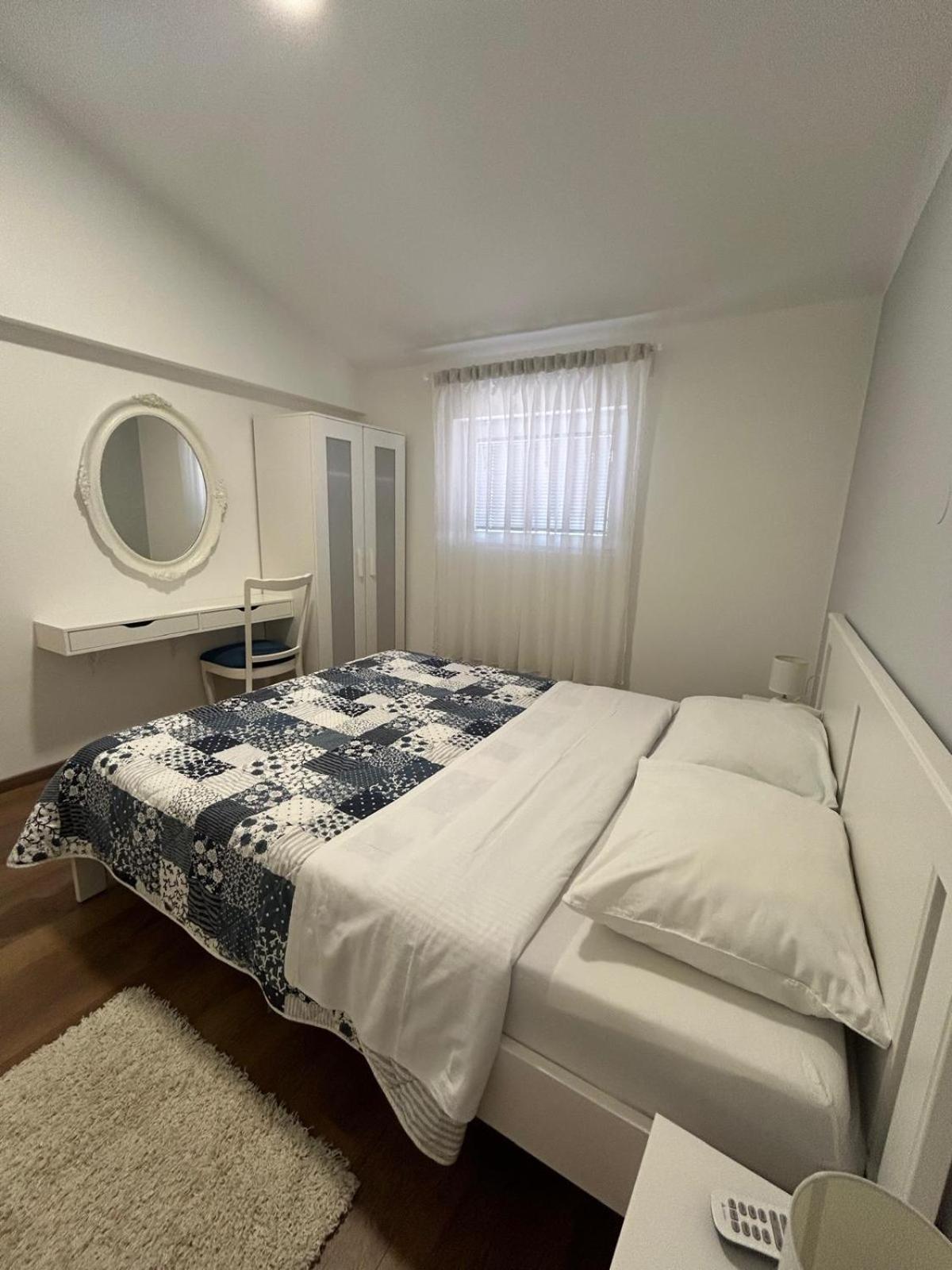 Apartman Lorna Turanj Dış mekan fotoğraf