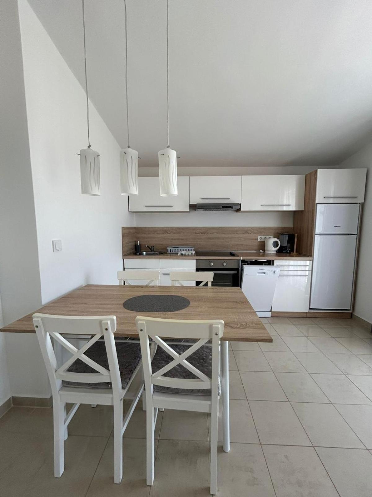 Apartman Lorna Turanj Dış mekan fotoğraf