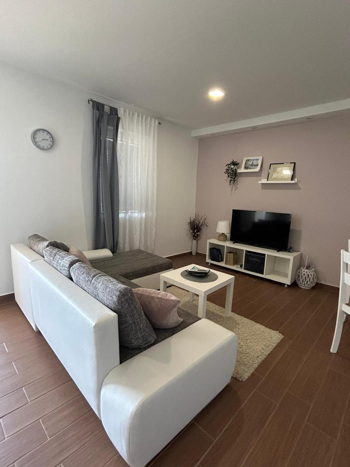 Apartman Lorna Turanj Dış mekan fotoğraf