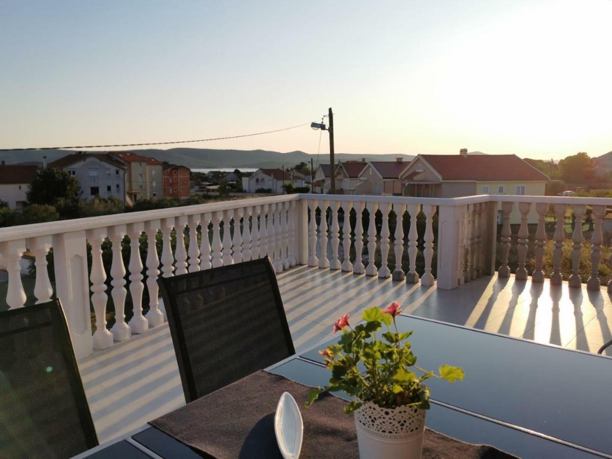 Apartman Lorna Turanj Dış mekan fotoğraf